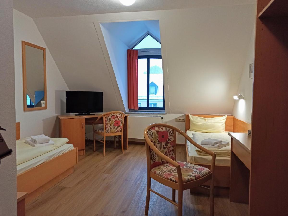 Stadthotel Deggendorf Buitenkant foto